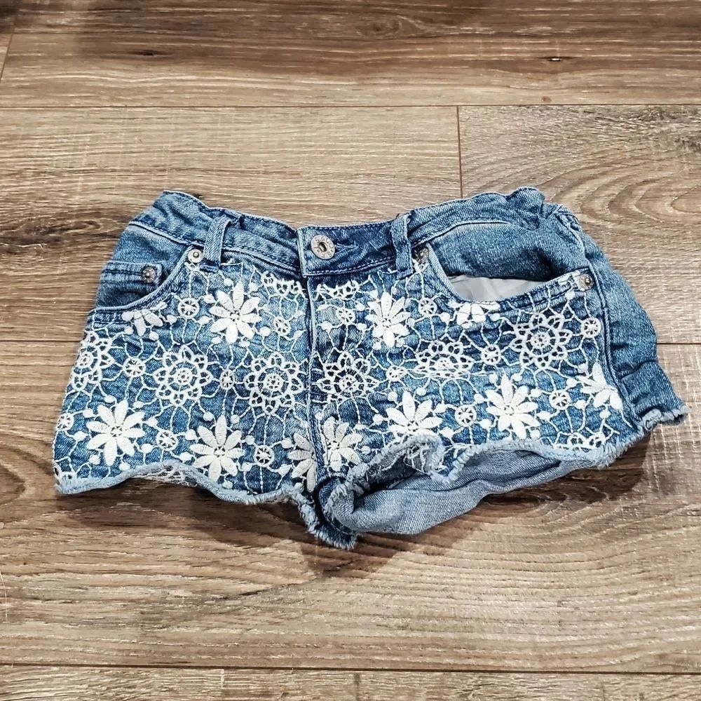 Girls Levi's Jeans Shorty Shorts Size 10 Blue Denim Shorts with White Lace